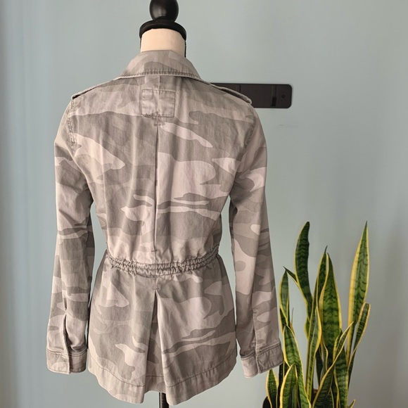 ❗️Sold❗️Abercrombie & Fitch • Camo Field Utility Jacket • Women’s Outerwear - Picture 5 of 12